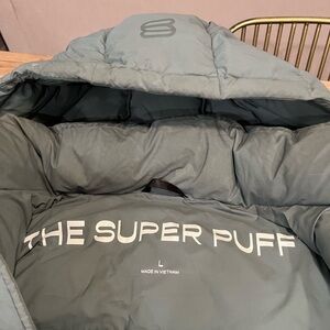 Aritzia The Super Puff Bomber Jacket in Gray